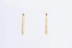 18k Yellow Gold Twisted Design Oval Hoop Earrings (2.54g.)