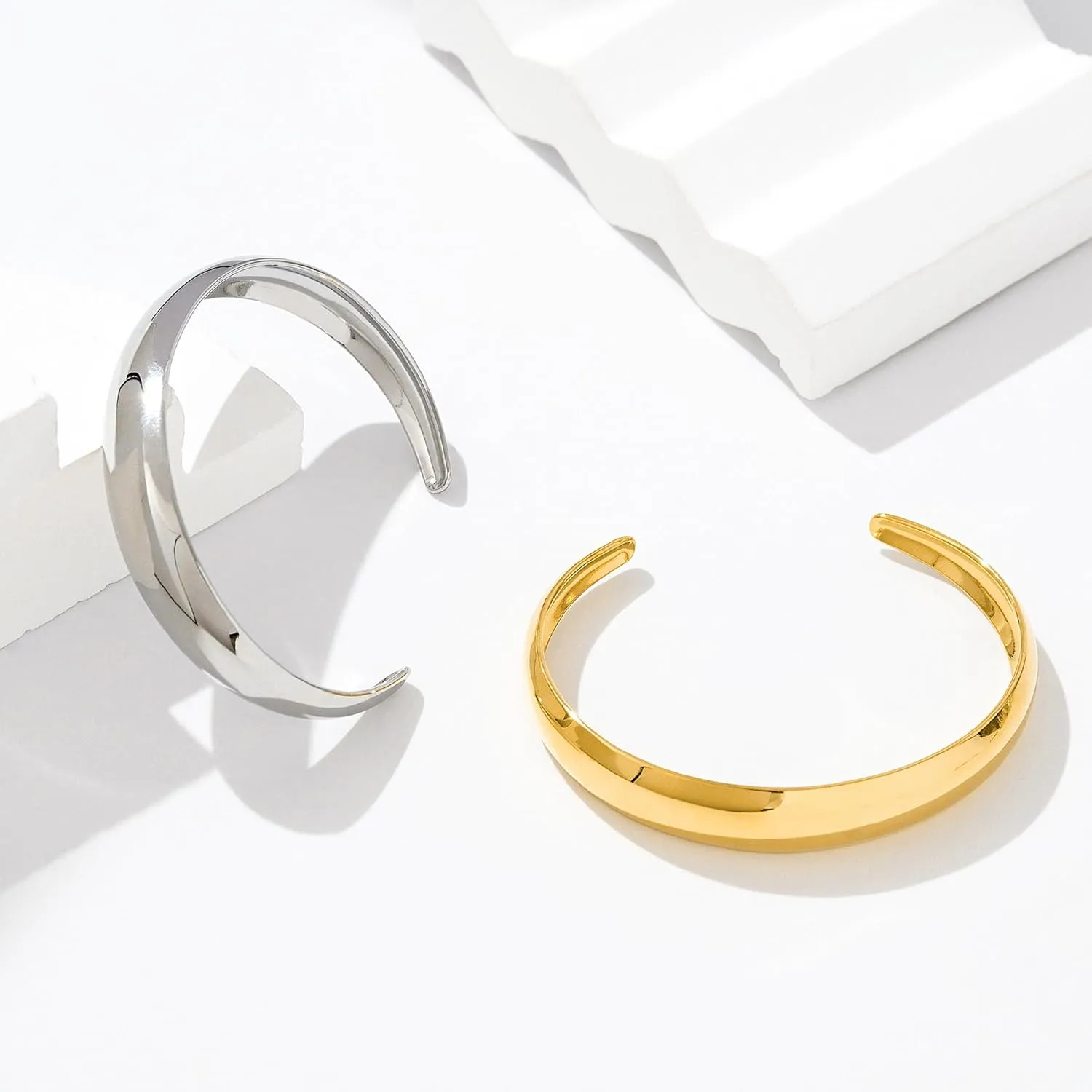 Gold/Silver Cuff Bracelets for Women Chunky Cuff Open Wide Bracelets 14K Gold Plated Stainless Steel Bracelets Gold Bangles for Women Jewelry