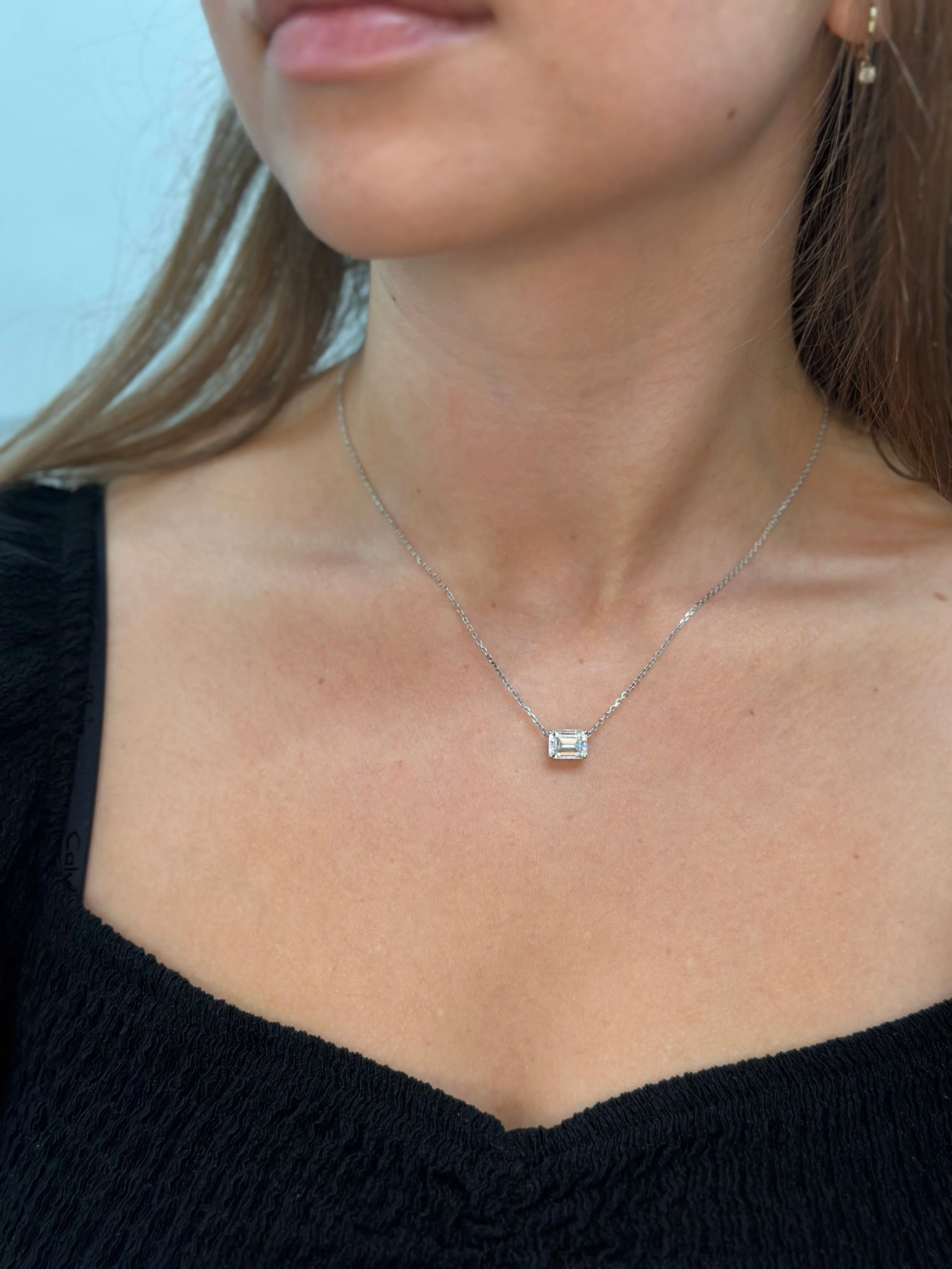 Ida - Emerald Shape Diamond Pendant