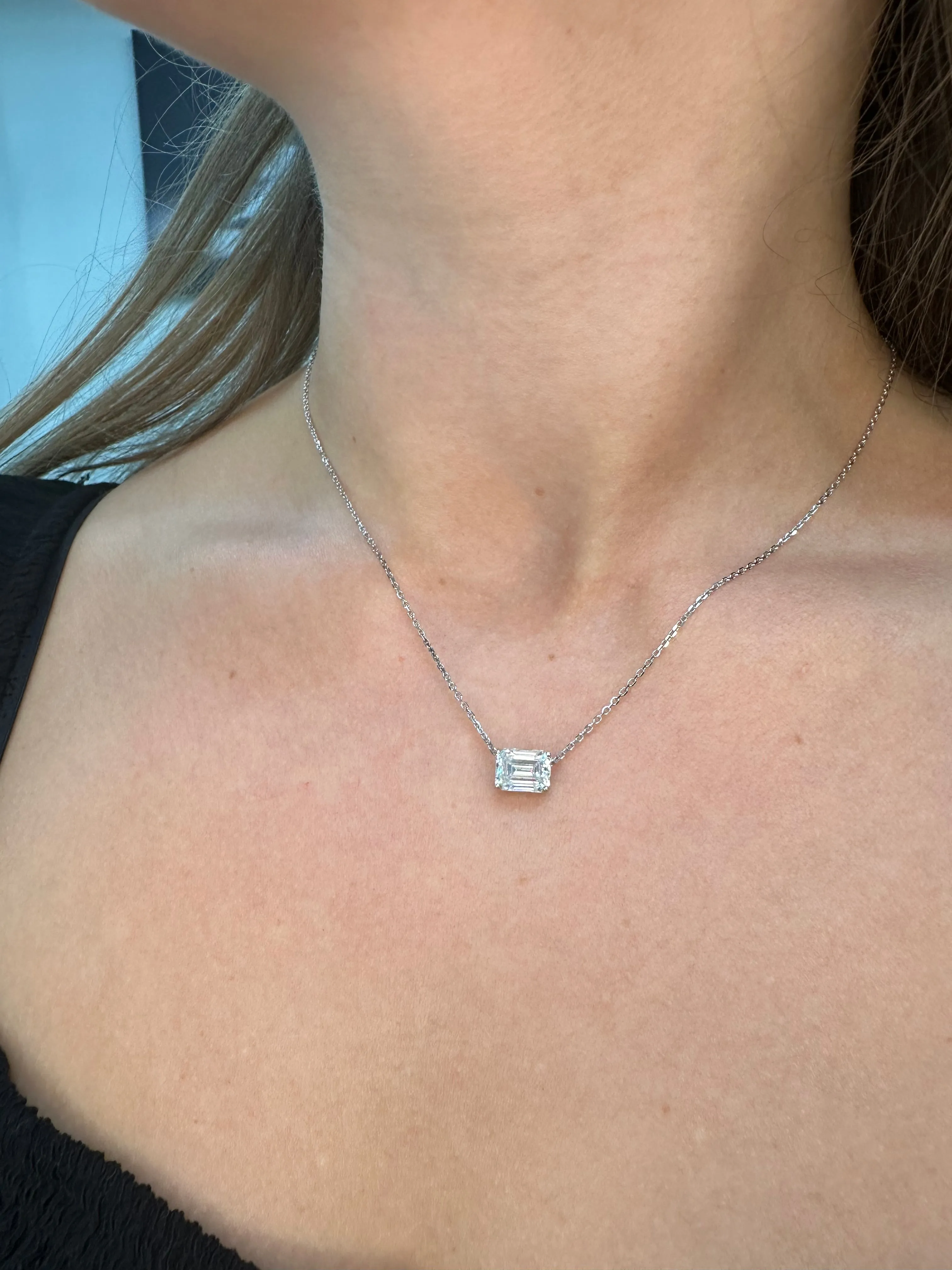 Ida - Emerald Shape Diamond Pendant