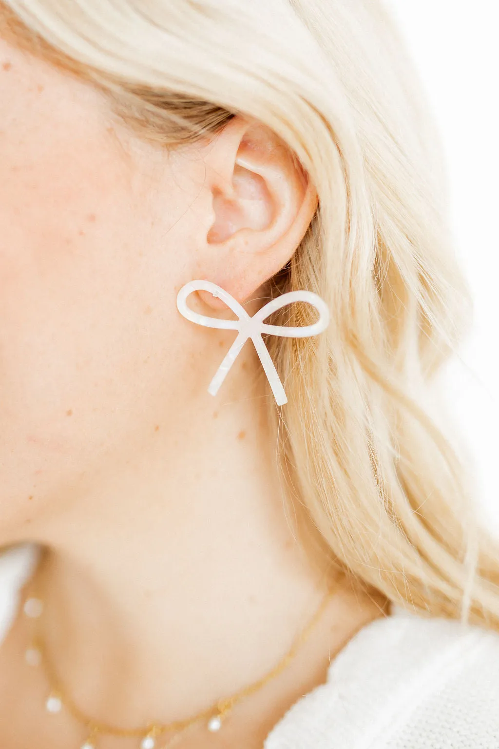 Lola Earrings Bow Earrings - Iridescent