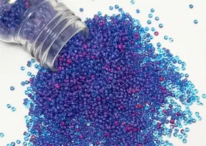 Magenta Inside Dark Blue Dyed Round Rocailles Glass Seed Beads