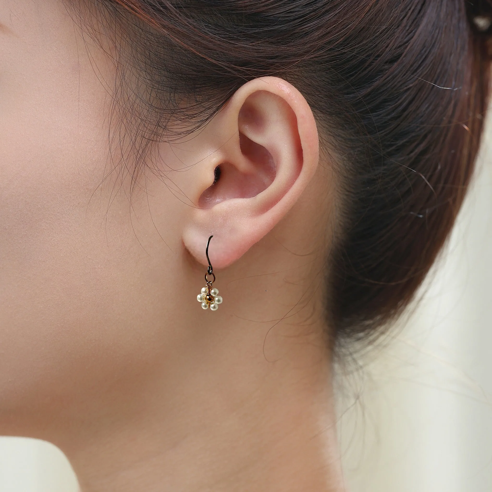 Mini pearl flower cluster earrings