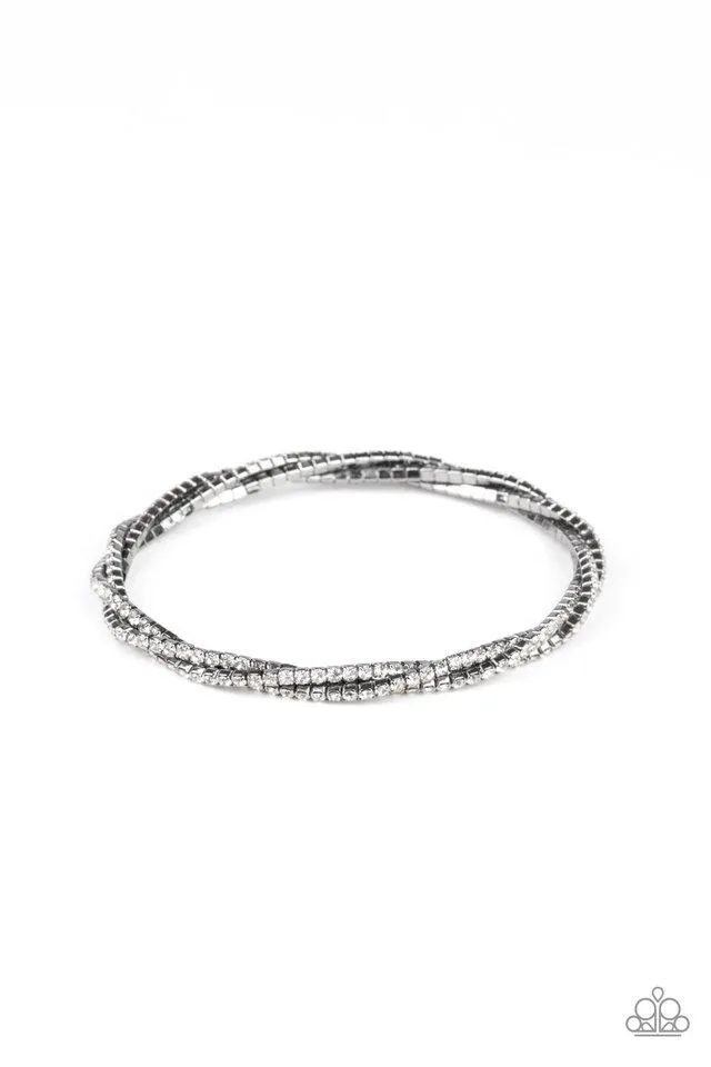 Paparazzi Bracelet ~ Glitzy Gleam - Black
