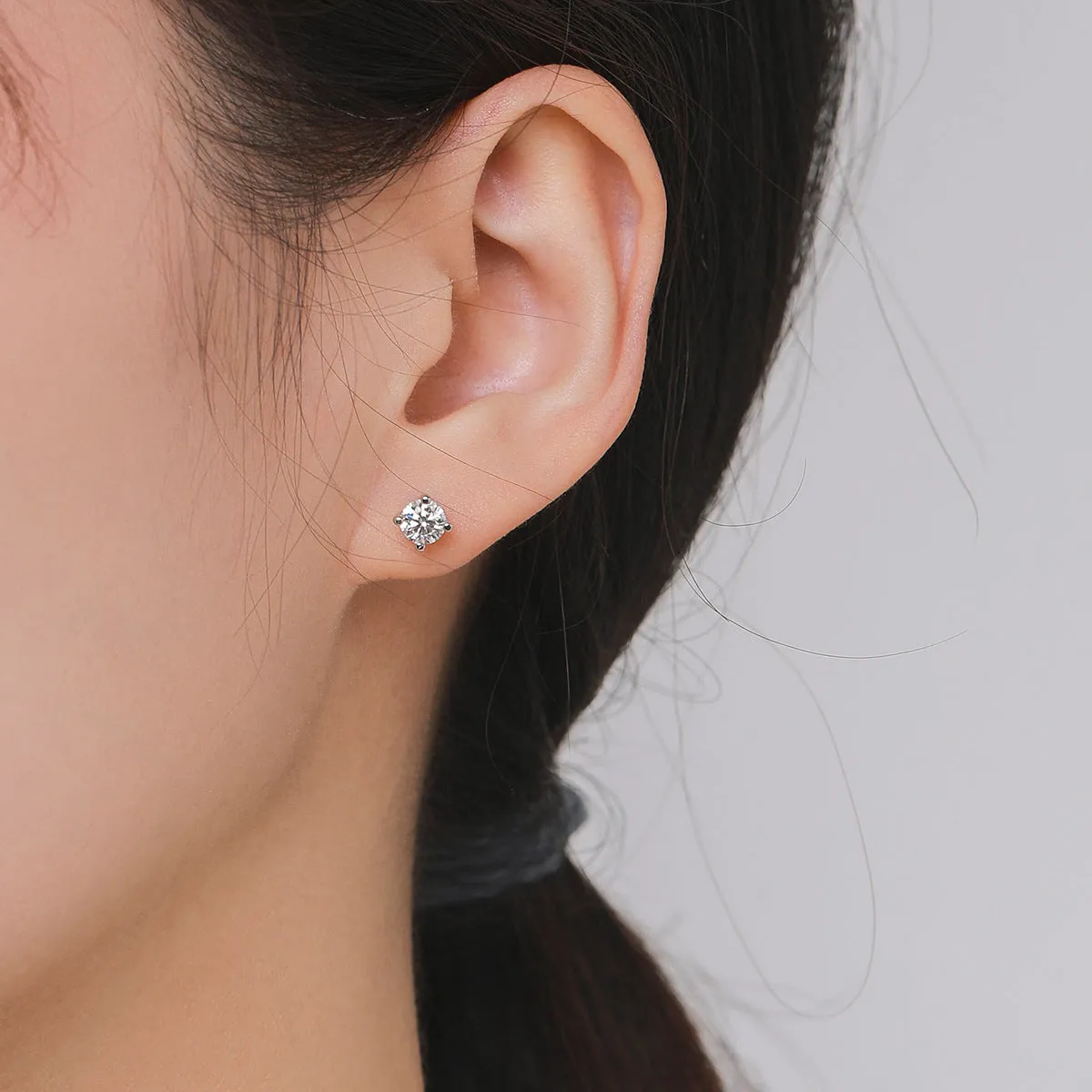 S925 Sterling Silver Moissanite Sparkle Earrings for Women's Fashion
