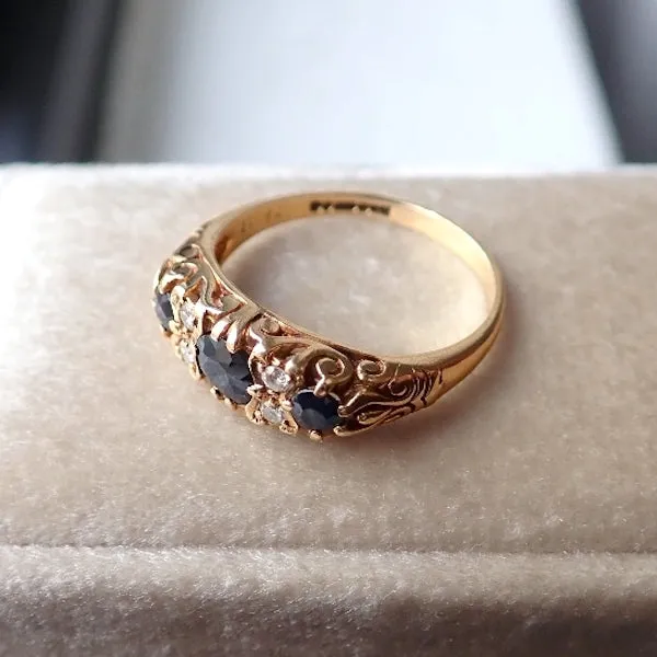 Vintage Sapphire & Diamond Ring